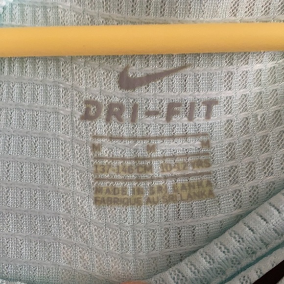 Nike Dry Fit shirt - Picture 2 of 8